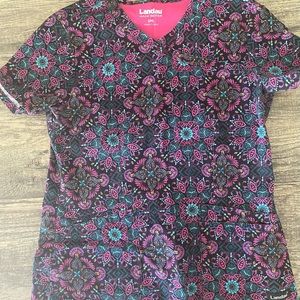 Gently used scrub top in size small
